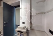 160m² commercial premises for sale in Madrid, in the area of Jerónimos, Calle de Felipe IV photo
