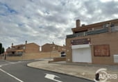 104m² locaux commerciaux pour vente à Argés, Calle Layos photo