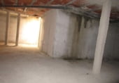 Local comercial en venta con 221m² en Leganés, Calle Luna foto