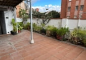 Bar en venta con 100m² en Badalona, en la zona de Sant Adrià Nord - districte 1, Plaça de Nebot foto