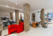 Local comercial
en venda
amb 193m² a Granada, a la zona de Barri del Boquerón, Calle Almona de San Juan de Dios foto