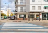 145m² commercial premises for sale in Granada, Calle Gonzalo Jiménez Quesada photo