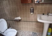 Local comercial en venta con 230m² en Novelda, Calle Joanot Martorell foto