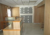 80m² commercial premises for sale in Almansa, Plaza Santa María photo
