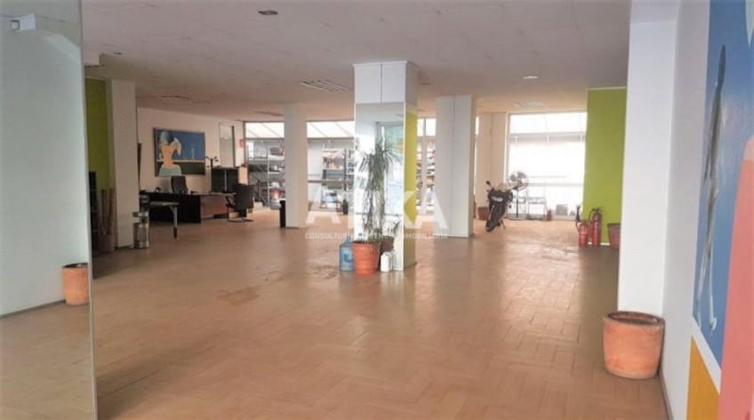 Local comercial