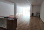 Local comercial en venta con 275m² en Onteniente, Plazoleta de L'Escura foto