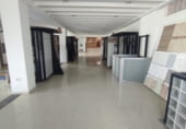 360m² offices for sale in Sahagún, Avenida Fernando de Castro photo