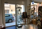 132m² commercial premises for sale in Olesa de Montserrat, Carrer República Argentina photo