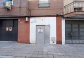 84m² commercial premises for sale in La Rinconada, Paseo Almonazar photo