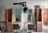 67m² salon de coiffure pour vente à Vigo, Rúa Xílgaro photo