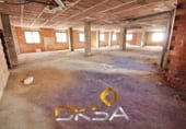 Local comercial
en venda
amb 475m² a Villarreal, Calle de Torrehermosa foto