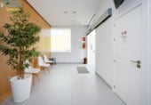 Local comercial en venta con 268m² en Granada, en la zona de Los Vergeles, Calle Violetas foto