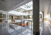 2329m² bâtiment pour vente à Grenade, Calle 8 de Marzo photo