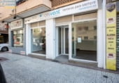 45m² commercial premises for sale in Granada, Calle de Méndez Núñez photo