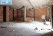Local comercial en venta con 111m² en Armilla, Calle Vizcaya foto