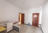 177m² commercial premises for sale in León, in the area of Chantría, Calle Fray Luis de León photo