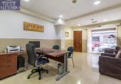 140m² bureau pour vente à Grenade, dans le quartier de Doctores, photo