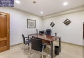 140m² bureau pour vente à Grenade, dans le quartier de Doctores, photo