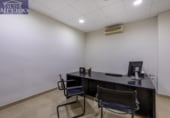 140m² bureau pour vente à Grenade, dans le quartier de Doctores, photo