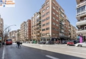 140m² bureau pour vente à Grenade, dans le quartier de San Lázaro, photo