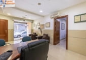 140m² bureau pour vente à Grenade, dans le quartier de San Lázaro, photo