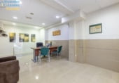 140m² office for sale in Granada, in the area of Doctors, Calle Doctor Pareja Yébenes photo