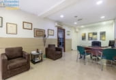 140m² office for sale in Granada, in the area of Doctors, Calle Doctor Pareja Yébenes photo
