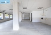 145m² locaux commerciaux pour vente à Grenade, Calle Gonzalo Jiménez Quesada photo