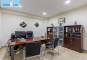 140m² office for sale in Granada, in the area of San Lázaro, Calle Doctor Muñoz Fernández photo