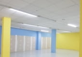Local comercial en venta con 260m² en La Robla, Calle José B foto