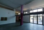 110m² locaux commerciaux pour vente à Cáceres, dans le quartier de La Madrila, Calle Viena photo