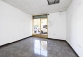 Local comercial en venta con 31m² en Granada, carretera de la sierra foto