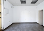 Local comercial en venta con 31m² en Granada, carretera de la sierra foto