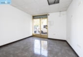 Local comercial en venta con 31m² en Granada, carretera de la sierra foto