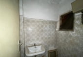 Local comercial en venta con 23m² en Orihuela, Calle Reyes Católicos foto
