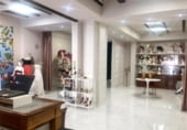 Local comercial en venta con 390m² en Valencia, en la zona de el Botánico, Calle Doctor Monserrat foto