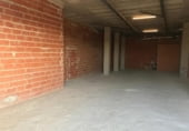 Local comercial en venta con 180m² en Carlet, Polígono Número 8 foto