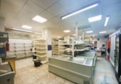 Local comercial en venta con 350m² en Cartagena, en la zona de La Manga del Mar Menor, Barrio Veneziola foto