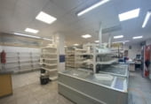Local comercial en venta con 350m² en Cartagena, en la zona de La Manga del Mar Menor, Barrio Veneziola foto
