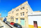 Edificio en venta con 1800m² en Jerez de la Frontera foto
