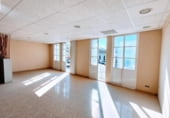 Edificio en venta con 1800m² en Jerez de la Frontera foto
