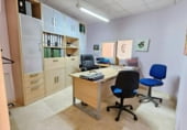 Edificio en venta con 1800m² en Jerez de la Frontera foto