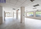 Local comercial en venta con 145m² en Granada, en la zona de Los Vergeles, Calle de Florencia foto