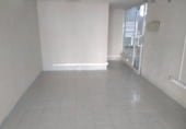 70m² commercial premises for sale in Cáceres, Plaza Austria photo
