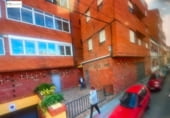 Local comercial en venta con 500m² en León, en la zona de La Vega, Calle Ramón Calabozo foto