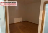 215m² warehouse industrial for sale in Arganda del Rey, Calle de los Hermanos Lumière photo