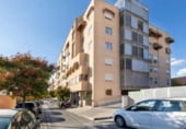 Local comercial en venta con 210m² en Granada, en la zona de La Chana, Calle Virgen de la Consolación foto