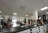 800m² warehouse industrial for sale in Paiporta, Calle Pío XII photo