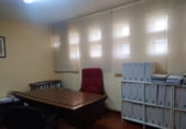 140m² office for sale in Cáceres, in the area of La Madrila, Calle Venecia photo