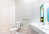 85m² office for sale in El Ejido, Calle Cervantes photo